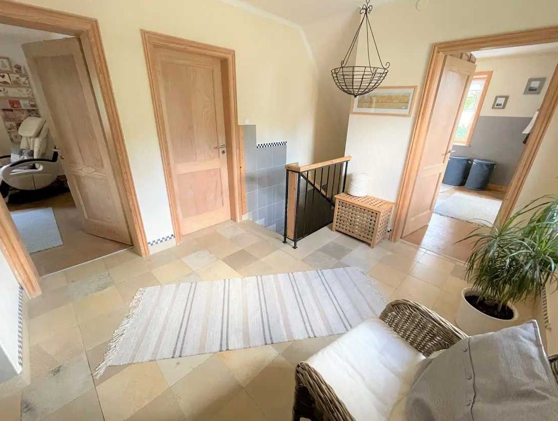 Ankommen & verlieben: Natur pur auf 3.300 m² mit 1a-Direktorenhaus in bester Lage!